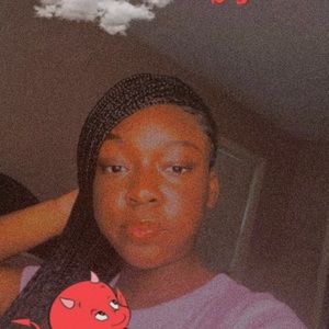 Meet your Posher, Kaci